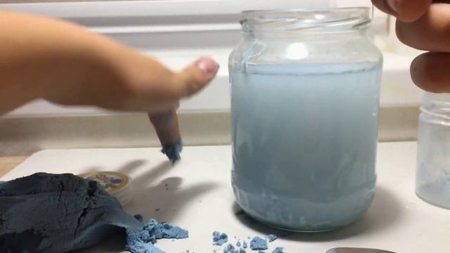 ЧТО, ЕСЛИ СМЕШАТЬ СЛАЙМ И КИНЕТИЧЕСКИЙ ПЕСОК И ЗАМОЧИТЬ В ВОДЕ?! смотреть онлайн