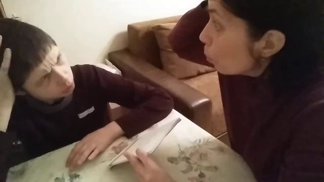 Аутизм. Ребенок не любит читать. Рассказ с опорой на картинки из опыта ребенка. смотреть онлайн