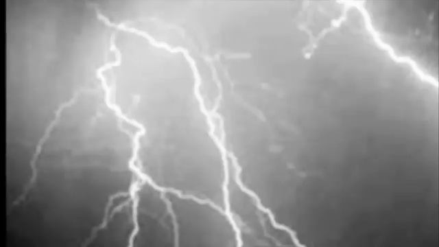 Lightning Storm Sound Effect смотреть онлайн