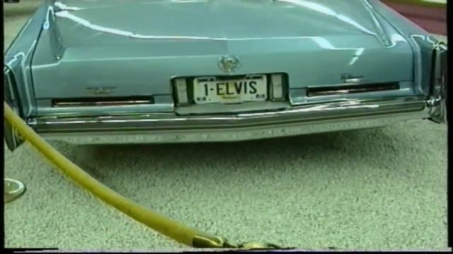 ELVIS PRESLEY'S CADILLAC HE LOVED CADILLACS HE HAD A WHITE CADILLAC FOR HIS FUNERAL. смотреть онлайн