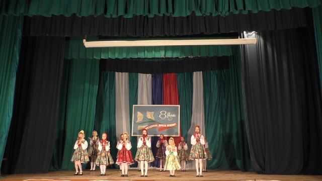 Танец "Матрешки" руководитель Игнатенко Л.П. смотреть онлайн