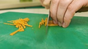 КАК НАУЧИТЬСЯ БЫСТРО РЕЗАТЬ НОЖОМ!!! Урок по шинковке