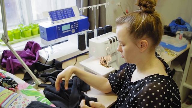 ШВЕЙНЫЙ ВЛОГ №15: ШЬЮ ШЁЛКОВЫЕ БРЮКИ И КАРДИГАН ПО ВЫКРОЙКЕ БУРДА НА ШВЕЙНУЮ ВЕЧЕРИНКУ смотреть онлайн