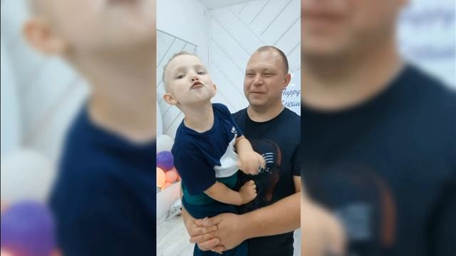 Дорогие папы, с праздником! смотреть онлайн