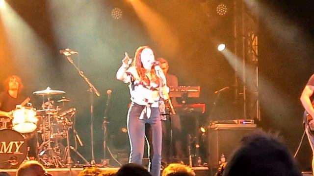 Amy Macdonald - Slow It Down (Live Burg Nideggen, Germany, Aug 2022) смотреть онлайн