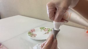 ПОПРОБУЙТЕ сделать такие ЦВЕТЫ из крема! Красивый торт!