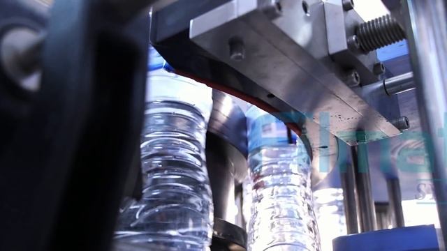 BOPP labeling Machine смотреть онлайн