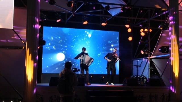 #АНАПА Баян и скрипка Strangers in the night ? LIVE 250 смотреть онлайн