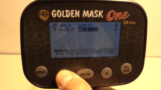 Golden Mask One 24 KHz - New Model 2018 - Metal Detector For Begginers And Professionals