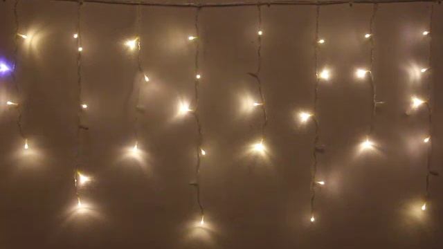 Гирлянда для улицы БАХРОМА "Мерцание" LED, прозрачный провод. Цвет: Теплый белый/Белый. смотреть онлайн