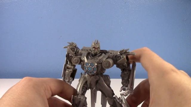 Transformers Revenge Of The Fallen Deluxe VS Studio Series SOUNDWAVE | Old VS New #35