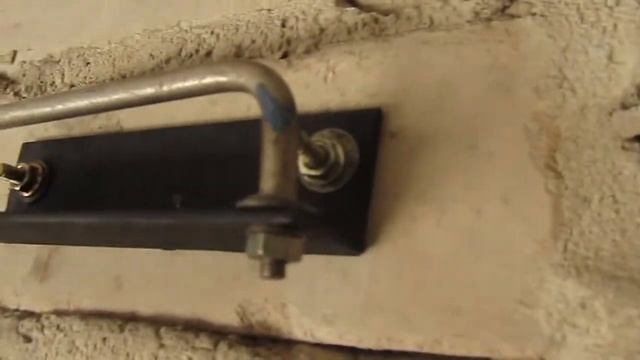 Крепление велосипеда на стену гаража, просто! смотреть онлайн