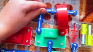 обзор электронного конструктора знаток 180 схем