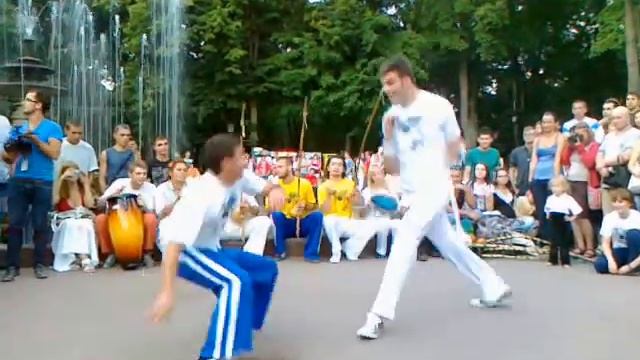 Capoeira Fest opening, 05.08.11, Park Pushkin, Chisinau, Moldova (part 2) смотреть онлайн