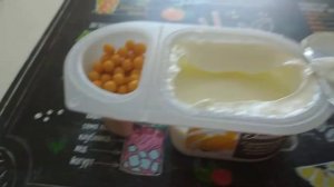 Распаковка йогурта Даннисимо ‹с шариками со вкусом маракуйи и манго›