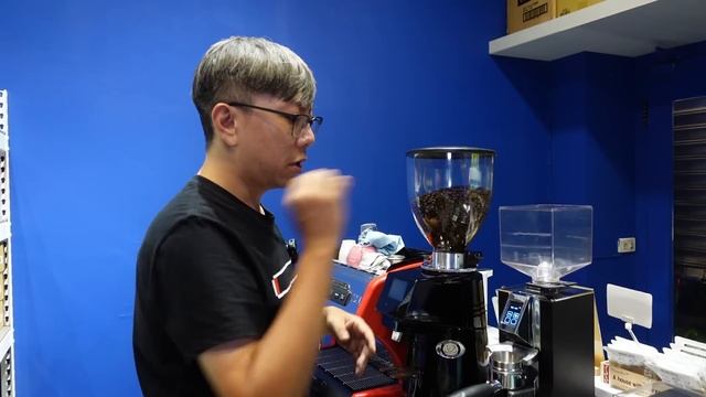 秤重定量磨豆機將會怎麼改善我們的工作流程 | Eureka Mignon Libra смотреть онлайн