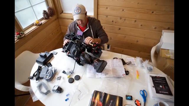 Timelapse C300 Mark II, Cine Servo 17-120, Zacuto Gratical HD unboxing смотреть онлайн