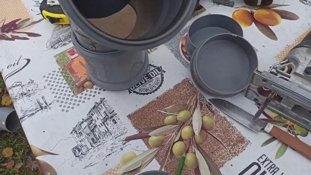 Удобная кормушка Непросыпайка для кур своими руками.