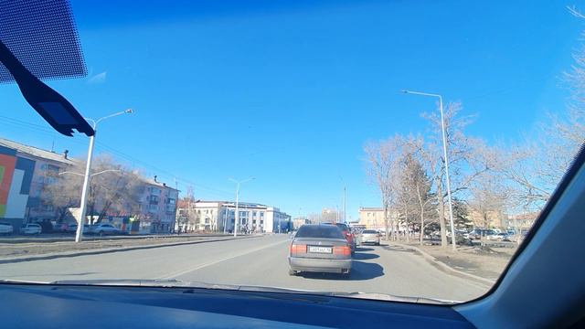 Усть-Каменогорск Улица (Ушанова)Казахстан-на территории страны проживает более 130 различных народо смотреть онлайн