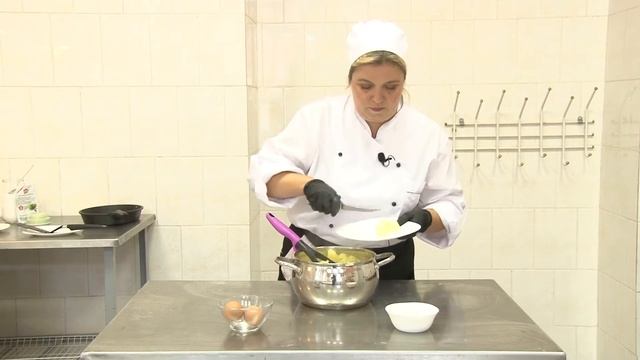 Картофельные ватрушки с куриным фаршем. смотреть онлайн