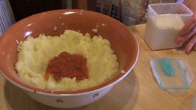 Un Cuoco Da Strada ep 34 - Ricetta Tortelli Bercetesi смотреть онлайн