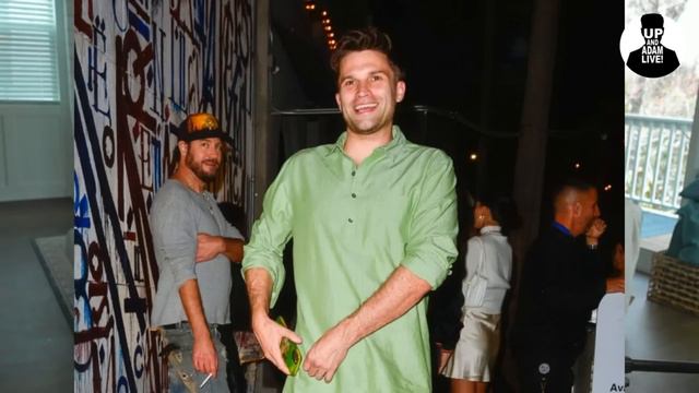 Tom Schwartz Shares The Future Of Their Bar! #bravotv смотреть онлайн