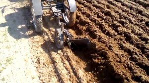 Мотоблок Нева МБ-23 с адаптером пашет сам