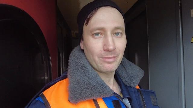 РЖД-Поезд 325-Пермь-Новороссийск замена бойлера и бег за прицепными вагонами смотреть онлайн