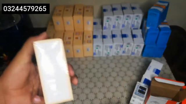 Under over voltage and current Protector unboxing of different brands(mora tomzn & tense) смотреть онлайн