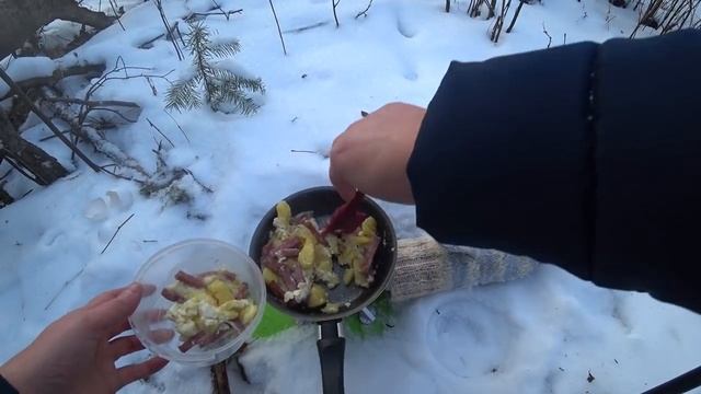 В зимний лес 28 ноября 2020. Вкусная еда на морозе. Пермские леса. смотреть онлайн