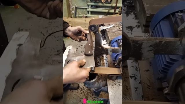 Обработка рукояти топора для разделки мяса смотреть онлайн