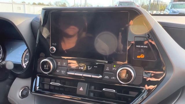 How to get the QR code on a new Toyota multimedia system смотреть онлайн