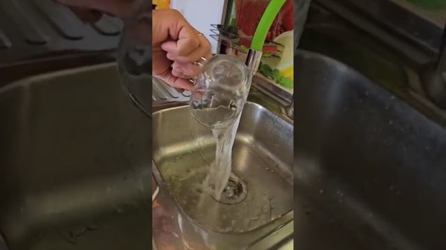 Как почистить ковёр без пылесоса, лайфхак. смотреть онлайн