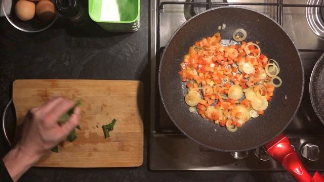 Фриттата классическая /Как приготовить итальянский омлет с овощами - Amazing Italian frittata recip смотреть онлайн