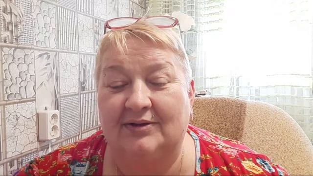СЧАСТЛИВЫ В МЕСТЕ [ИЛИ КАК Я ПО ХОЗЯЙСТВУ СПРАВЛЯЛАСЬ] смотреть онлайн