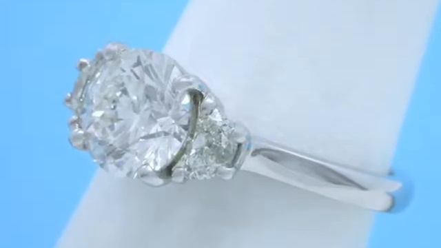 Round Cut Diamond Ring 1.30-carat 0.26 tcw Crescent Half Moons смотреть онлайн