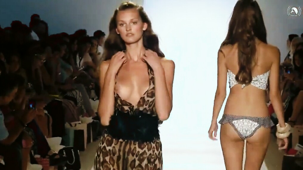 Показ мод, Fashion Week Swim смотреть онлайн
