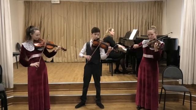 181767 ансамбль скрипачей "Камертон" смотреть онлайн