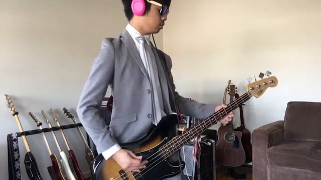 prom queen - beach bunny bass cover смотреть онлайн