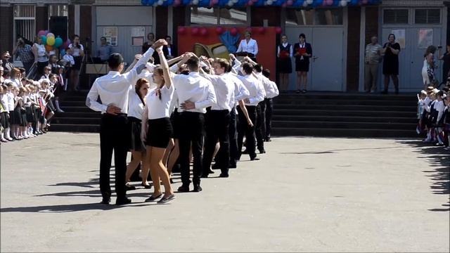 Последний звонок 9 классов 348 школы. 23.05.2014 смотреть онлайн