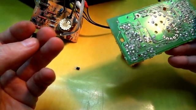 Ремонт телевизора Philips 21PT1866/58. Срабатывает защита. Выключается. смотреть онлайн