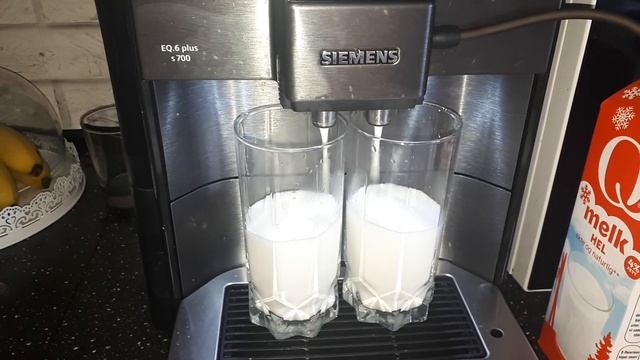 Simens eq 6plus s700. Double Latte Macchiato смотреть онлайн