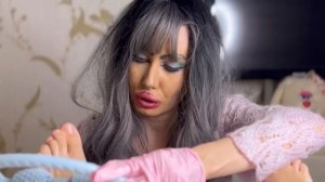 АСМР?ГЛАДКИЕ ПЯТКИ???