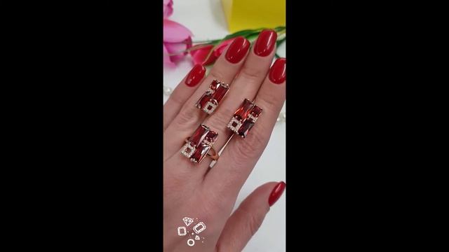 Стильные комплекты позолоченной бижутерии с фианитами в интернет-магазине Jewel-classic.ru смотреть онлайн