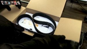 VW Passat B6 2.0 TDI - Замена ремня ГРМ и Помпы