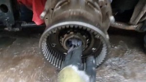 Замена обоймы сальника, колодок, роликов на МАН Ф90!