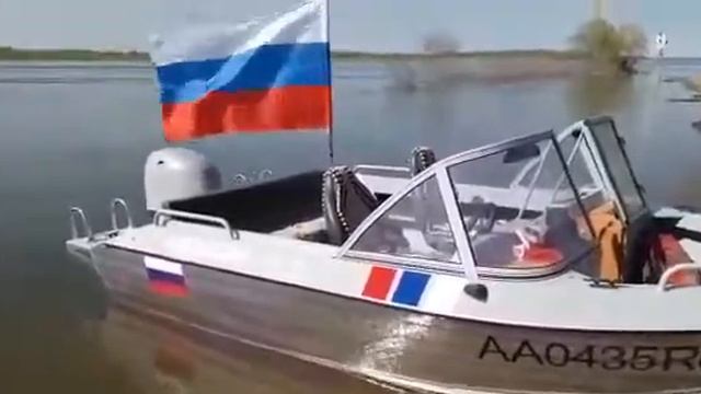 ??НЕМАН 450 DC?? - ⛵1-Й обзор. Обкатка мотора 5-й час. смотреть онлайн