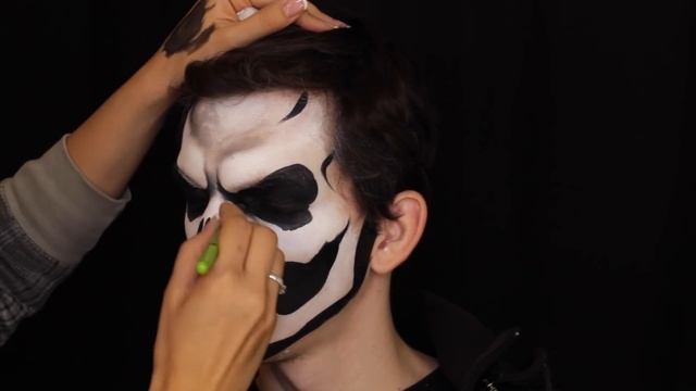 Realistic Skull — Halloween Makeup and Face Painting Tutorial смотреть онлайн