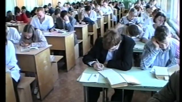 Нововаршавка. Экзамены 1999 смотреть онлайн