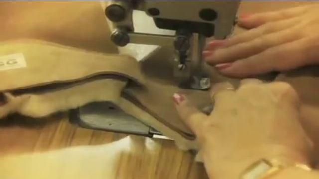 как делают угги Ugg Boots Made in Australia смотреть онлайн